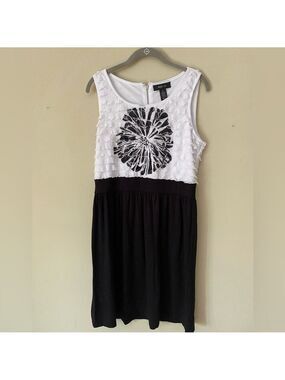 Style & Co. Black and White Floral Motif Dress M